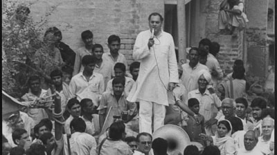 Rajiv Gandhi campaigns for the Lok Sabha elections in 1990. (HT ARCHIVE) Rajiv Gandhi campaigns for the Lok Sabha elections in 1990. (HT ARCHIVE)