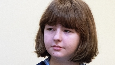 Carly Madison Gregg, 15, appears before Rankin County Circuit Court Judge Dewey Arthur concerning Gregg's competency to stand trail and her mental health during a hearing hearing at the Rankin County Courthouse in Brandon, Miss., Monday, Aug. 19, 2024. (Barbara Gauntt/The Clarion-Ledger via AP)\ (AP) Carly Madison Gregg, 15, appears before Rankin County Circuit Court Judge Dewey Arthur concerning Gregg's competency to stand trail and her mental health during a hearing hearing at the Rankin County Courthouse in Brandon, Miss., Monday, Aug. 19, 2024. (Barbara Gauntt/The Clarion-Ledger via AP)\ (AP)