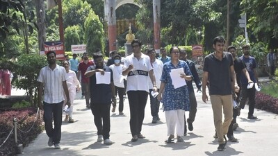 Aspirants coming out after appearing for UPSC Civil Services Main Examination at an examination centre at College of Commerce in Patna. (Santosh Kumar ) Aspirants coming out after appearing for UPSC Civil Services Main Examination at an examination centre at College of Commerce in Patna. (Santosh Kumar )