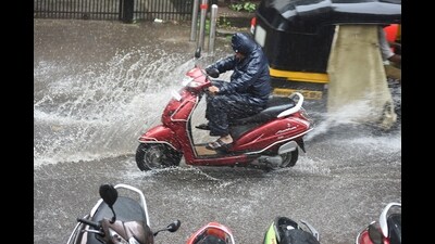 With the southwest monsoon officially ending on September 30, weather scientists are now looking forward to the withdrawal of the southwest monsoon from the country.   (HT PHOTO)