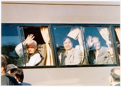 Prime Minister AB Vajpayee visits Lahore in 1999 (HT ARCHIVE)