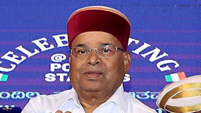 Karnataka Governor Thaawar Chand Gehlot’s request follows a letter sent last month by Bharatiya Janata Party (BJP) MLC CT Ravi, urging Gehlot to press Siddaramaiah to publicly release the report (Arunkumar Rao)