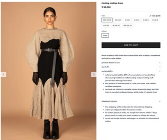 Details of the dress. Details of the dress.
