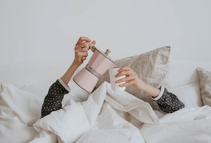 Coffee in bed (Shutterstock) Coffee in bed (Shutterstock)