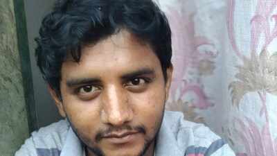 Akshay Shinde was accused of sexually assaulting two minor girls at a school in Badlapur town of Thane district. Akshay Shinde was accused of sexually assaulting two minor girls at a school in Badlapur town of Thane district.
