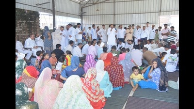 Congress candidate Pradeep Chaudhary during canvassing in Kalka on Monday. (HT Photo) Congress candidate Pradeep Chaudhary during canvassing in Kalka on Monday. (HT Photo)