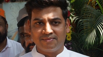 Shrikant Shinde, Member of Parliament and son of Maharashtra Chief Minister Eknath Shind Shrikant Shinde, Member of Parliament and son of Maharashtra Chief Minister Eknath Shind