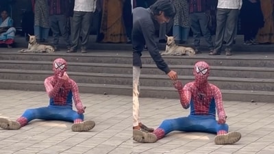 Influencer in a Spider-Man costume sparks attention while begging at Kalyan Junction. (Instagram/@shaddyman98) Influencer in a Spider-Man costume sparks attention while begging at Kalyan Junction. (Instagram/@shaddyman98)
