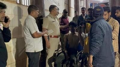 The police outside the hospital in Belagavi. (HT Photo) The police outside the hospital in Belagavi. (HT Photo)