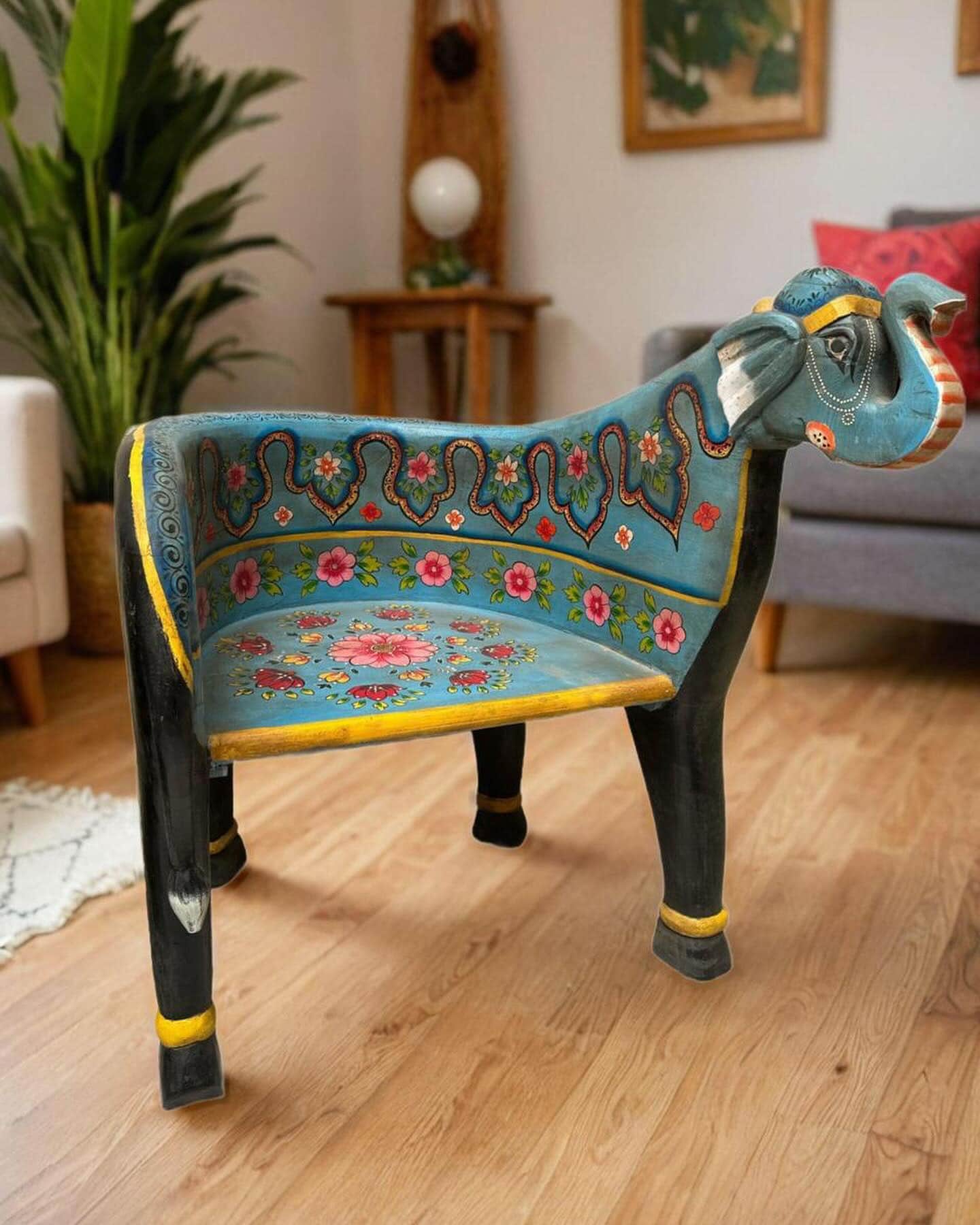 Vintage indian furniture Vintage indian furniture
