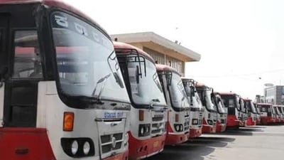 Eyewitnesses claimed the KSRTC bus was allegedly speeding
(Representational Image) Eyewitnesses claimed the KSRTC bus was allegedly speeding
(Representational Image)