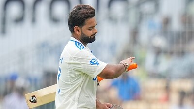 Rishabh Pant has 'big shoes to fill' as per Ian Smith. (PTI)