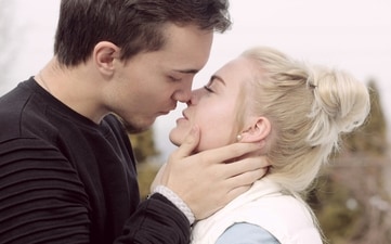 Couples across the internet claim that the 2/2/2 rule saved their relationship Couples across the internet claim that the 2/2/2 rule saved their relationship