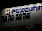 Foxconn plans to invest $1 billion in Tamil Nadu for a smartphone display module facility, supporting Apple’s production and potentially benefiting other manufacturers. This unit aims to reduce supply chain delays and costs, enhancing delivery times for brands.