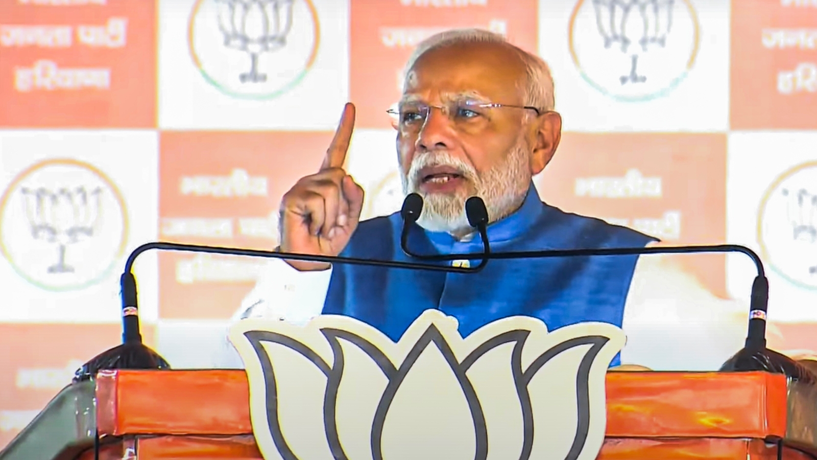 Congress handed over Haryana to 'dalals' and 'damads': PM Modi in Sonipat | Latest News India - Hindustan Times
