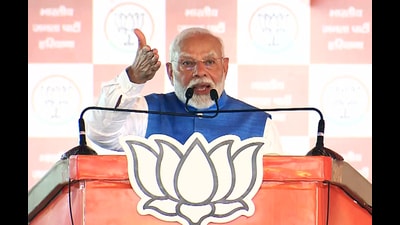 The Nationalist Congress Party (SP) and Congress party leaders criticised the Bharatiya Janata Party (BJP) for inviting Prime Minister Narendra Modi to inaugurate single project six times. (HT PHOTO)