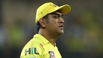 Umpire Bruce Oxenford faced Dhoni's wrath that evening in Jaipur. (Getty) Umpire Bruce Oxenford faced Dhoni's wrath that evening in Jaipur. (Getty)