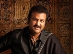 Mohan Babu's personal secretary was robbed of cash recently. Mohan Babu's personal secretary was robbed of cash recently.