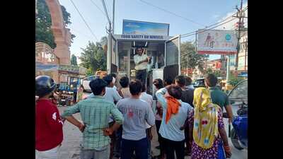 Food Safety On wheels - a designated vehicle in Mathura markets to spread awareness on the issue of Food Safety by FSDA Mathura recently. (HT) Food Safety On wheels - a designated vehicle in Mathura markets to spread awareness on the issue of Food Safety by FSDA Mathura recently. (HT)