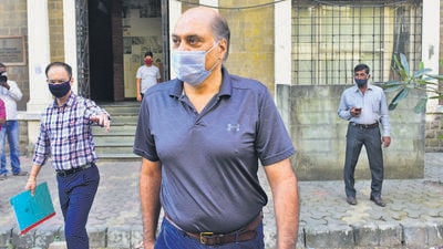 Mumbai, India - November 27, 2020: The Enforcement Directorate had arrested debt-ridden travel firm Cox and Kings' promoter Peter Kerkar in the alleged money-laundering case, taken to Court in Mumbai, India, on Friday, November 27, 2020. (Photo by Anshuman Poyrekar/Hindustan Times) (Anshuman Poyrekar/HT PHOTO) Mumbai, India - November 27, 2020: The Enforcement Directorate had arrested debt-ridden travel firm Cox and Kings' promoter Peter Kerkar in the alleged money-laundering case, taken to Court in Mumbai, India, on Friday, November 27, 2020. (Photo by Anshuman Poyrekar/Hindustan Times) (Anshuman Poyrekar/HT PHOTO)