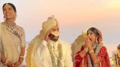 Utsavi and Smeet received Coldplay tickets on their wedding day (Instagram/@thisisutsaviandsmeet) Utsavi and Smeet received Coldplay tickets on their wedding day (Instagram/@thisisutsaviandsmeet)