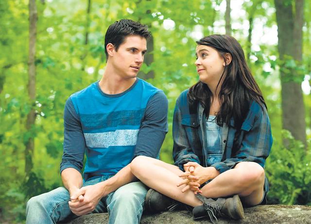 Bianca from The Duff (2015) rebuilds her image to be more confident in her own skin. Bianca from The Duff (2015) rebuilds her image to be more confident in her own skin.