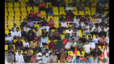 At the Green Park Stadium, police have deployed an undisclosed number of personnel dressed in tracksuits. (Deepak Gupta/HT)