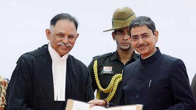 Governor RN Ravi with justice KR Shriram at Raj Bhavan in Chennai on Friday. (ANI) Governor RN Ravi with justice KR Shriram at Raj Bhavan in Chennai on Friday. (ANI)