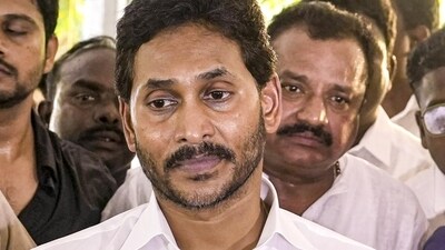 YSRCP chief Jagan Mohan Reddy is likely to be issued a notice by the police to not defy prohibitory orders ahead of his visit to the Tirupati temple (HT_PRINT) YSRCP chief Jagan Mohan Reddy is likely to be issued a notice by the police to not defy prohibitory orders ahead of his visit to the Tirupati temple (HT_PRINT)