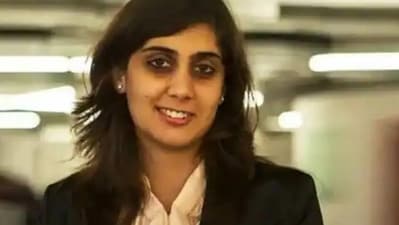 Akriti Chopra, co-founder and Chief People Officer of Zomato, has resigned after a 13-year tenure. Effective September 27, 2024, she plans to pursue other interests while thanking CEO Deepinder Goyal for her enriching journey. Akriti Chopra, co-founder and Chief People Officer of Zomato, has resigned after a 13-year tenure. Effective September 27, 2024, she plans to pursue other interests while thanking CEO Deepinder Goyal for her enriching journey.