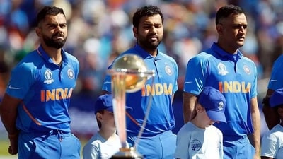 Virat Kohli (L), Rohit Sharma (C), and MS Dhoni during 2019 ODI World Cup (Files)