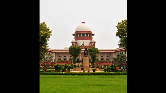 Solicitor general (SG) Tushar Mehta, acting in his capacity as an officer of the court, informed a four-judge bench led by Chief Justice of India Dhananjaya Y Chandrachud that there were no valid grounds to pursue the petition. (HT PHOTO)