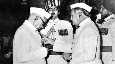 Laxmanshastri Joshi was awarded the Padma Bhushan in 1976 for his excellence in literature and education by then president Fakhruddin Ali Ahmed. Laxmanshastri Joshi was awarded the Padma Bhushan in 1976 for his excellence in literature and education by then president Fakhruddin Ali Ahmed.