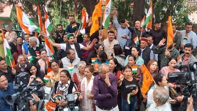 Members of Hindu outfits holding a protest outside the deputy commissioner’s office in Shimla on Saturday. (Deepak Sansta/HT) Members of Hindu outfits holding a protest outside the deputy commissioner’s office in Shimla on Saturday. (Deepak Sansta/HT)
