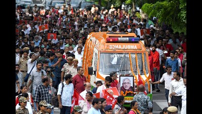 New Delhi, Sep 14 (ANI): Communist Party of India (Marxist) (CPI-M) supporters join the funeral procession of party General Secretary Sitaram Yechury towards AIIMS from the party office, in New Delhi on Saturday. He passed away at the age of 72 due to pneumonia on September 12th. (ANI Photo/Ishant) (Ishant) New Delhi, Sep 14 (ANI): Communist Party of India (Marxist) (CPI-M) supporters join the funeral procession of party General Secretary Sitaram Yechury towards AIIMS from the party office, in New Delhi on Saturday. He passed away at the age of 72 due to pneumonia on September 12th. (ANI Photo/Ishant) (Ishant)