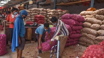 Prices of some commodities, such as onion, are still elevated while that of others have moderated (Sanchit Khanna/HT PHOTO) Prices of some commodities, such as onion, are still elevated while that of others have moderated (Sanchit Khanna/HT PHOTO)