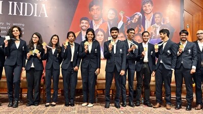 The Indian chess players with their 45th FIDE Chess Olympiad 2024 gold medals during a felicitation programme by All India Chess Federation, in Delhi. (Sanjay Sharma) The Indian chess players with their 45th FIDE Chess Olympiad 2024 gold medals during a felicitation programme by All India Chess Federation, in Delhi. (Sanjay Sharma)