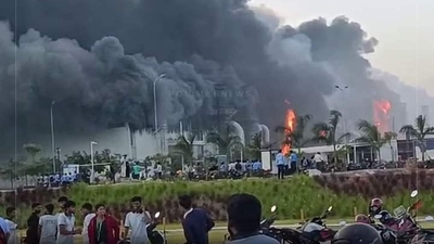 Employees of Tata Electronics manufacturing unit in Tamil Nadu's Hosur on have reportedly been evacuated.