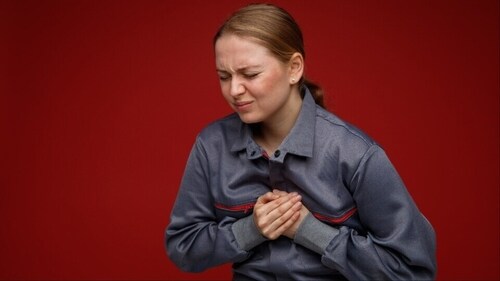 Watch out for these unique risk factors for heart disease in women (Image by msgrowth on Freepik)