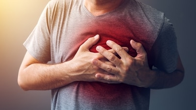 A 40-year-old employee of a leading IT company died of cardiac arrest in the washroom of the firm's office in Maharashtra's Nagpur. (Picture for representation) (HT_PRINT)