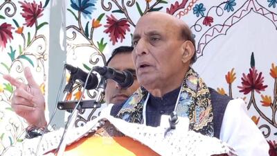 Defence minister Rajnath Singh in Gurez. (PTI) Defence minister Rajnath Singh in Gurez. (PTI)