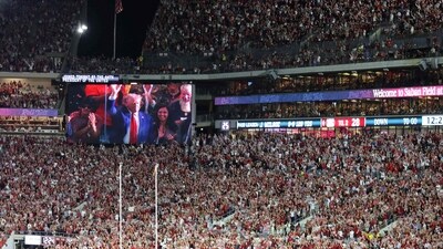 Donald Trump gets grand welcome at Alabama-Georgia game, greeted with ‘USA, USA, USA’ chants (Photo by Michael M. Santiago / GETTY IMAGES NORTH AMERICA / Getty Images via AFP) (Getty Images via AFP) Donald Trump gets grand welcome at Alabama-Georgia game, greeted with ‘USA, USA, USA’ chants (Photo by Michael M. Santiago / GETTY IMAGES NORTH AMERICA / Getty Images via AFP) (Getty Images via AFP)