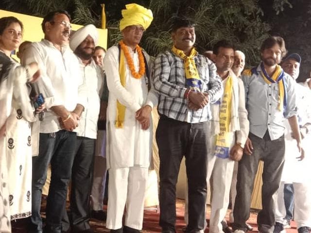 Aam Aadmi Party candidate Prem Garg from Panchkula during a rally on Sunday. (HT Photo) Aam Aadmi Party candidate Prem Garg from Panchkula during a rally on Sunday. (HT Photo)