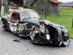 A Jaguar XK120 suffered extensive damage in a car crash