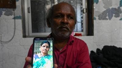 Mumbai, India, Sep 30, 2024: Aappasha Gaikwad, a resident of Andheri, is seen showing a photo of his wife Vimal Gaikwad. Vimal Gaikwad tragically lost her life after falling into an overflowing nullah in the MIDC area of Andheri during heavy rain in Mumbai last week. Mumbai, India, Sep 30, 2024. (Photo by Raju Shinde/HT Photo) (Hindustan Times)