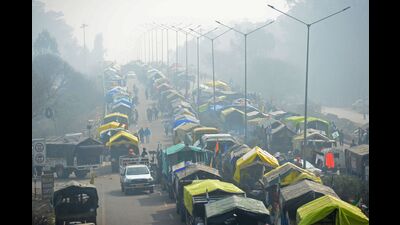 Tractors and trolleys of protesting farmers parked on a highway at Shambhu near the Punjab-Haryana state border on February 17, 2024. (AFP File) Tractors and trolleys of protesting farmers parked on a highway at Shambhu near the Punjab-Haryana state border on February 17, 2024. (AFP File)