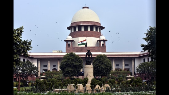 SC slams Delhi Govt’s “lackluster” efforts on green cover, summons forest secretary