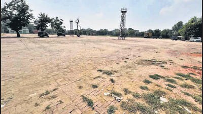 A grain market on Hambran road in Ludhiana on Tuesday. (HT Photo)
