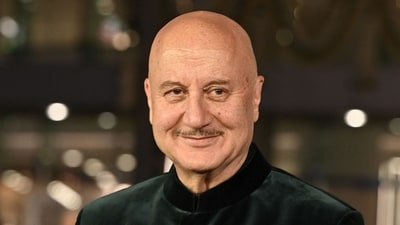 Anupam Kher will also be seen in Emergency. Anupam Kher will also be seen in Emergency.