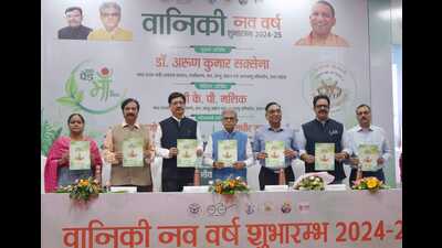 Dignitaries at an event of the forest department. (HT)